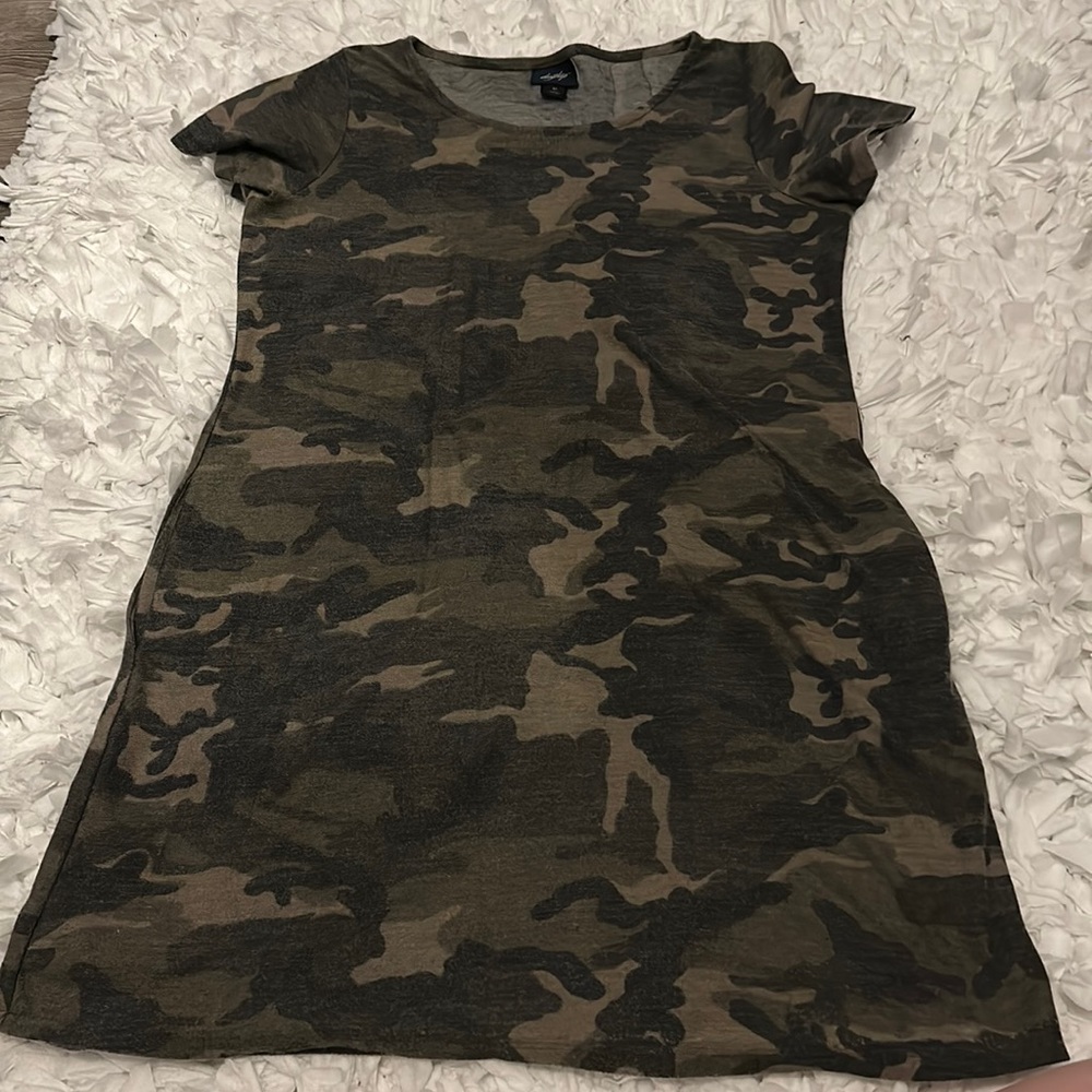 Day trip medium women’s camp dress